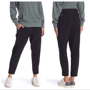Z by zella expression zip pocket ankle crop pants Clearance